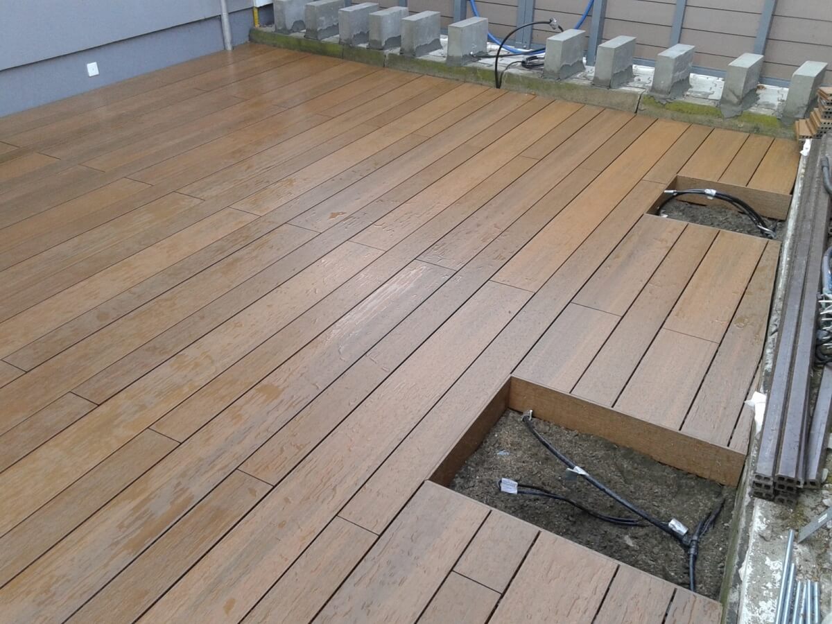 NewTechWood deska uzupełniająca extra slim UH85