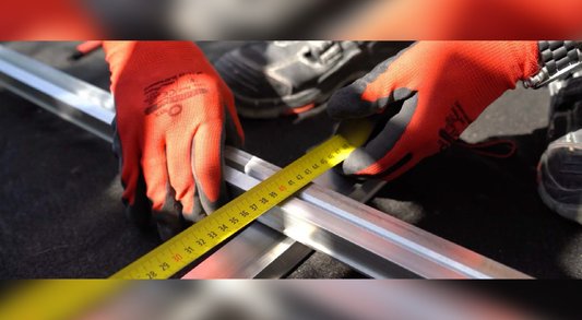 Legary do deski kompozytowej - jak wybrać i zamontować?